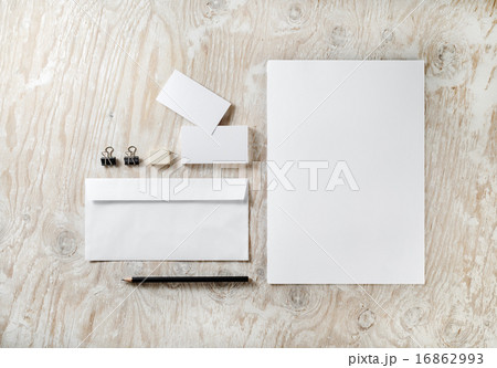 Blank stationery 16862993