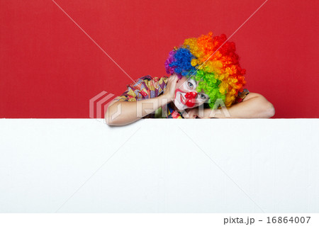 funny clown with tie on blank board 16864007