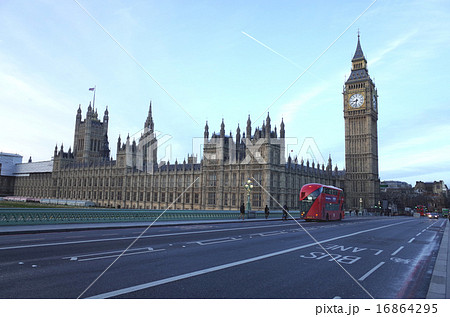 ビッグベン_青空 16864295