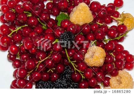 Yellow raspberries  currants and blackberries 16865280