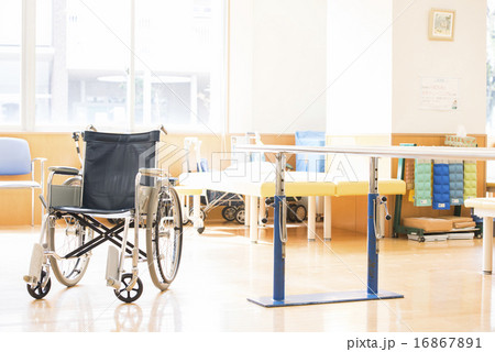 リハビリ 16867891