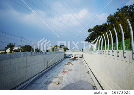 圏央道桶川加納インター付近建設中 2015年8月 圏央道桶川加納インター付近建設中 2015年8月 16872026