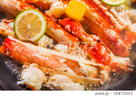 たらばがにのバター焼き Butter firing of the king crab たらばがにのバター焼き Butter firing of the king crab 16873033