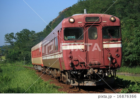 高山本線（キハ28-2346先頭） 16876366