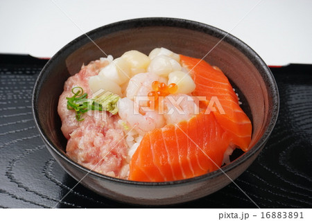 海鮮丼 16883891