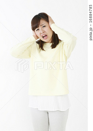 若い女性　 16884785