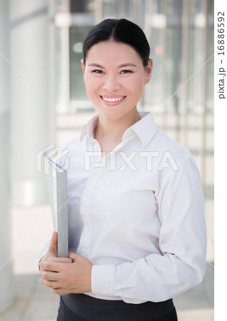 Businesswoman Businesswoman 16886592