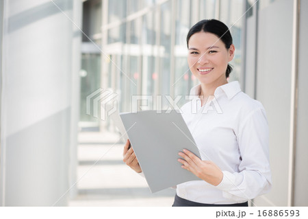 Businesswoman Businesswoman 16886593