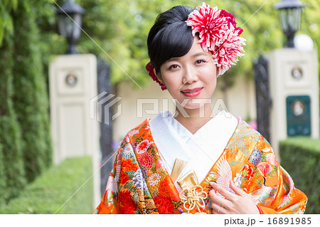 Bride's kimono by "Wasou" 16891985