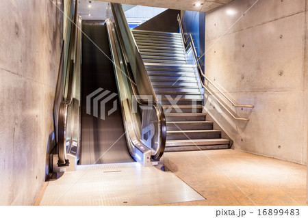 escalator 16899483