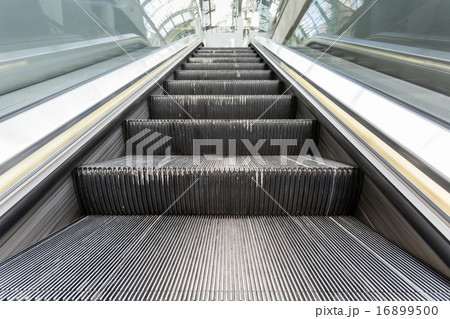 escalator 16899500