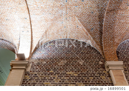 ceiling 16899501
