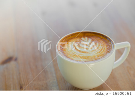 Latte Coffee art on the wooden table 16900361