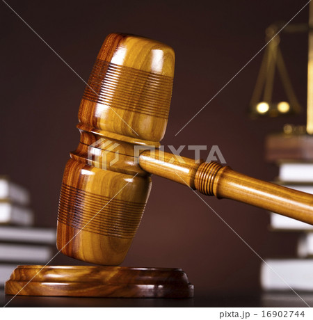Judge gavel, ambient light vivid theme 16902744