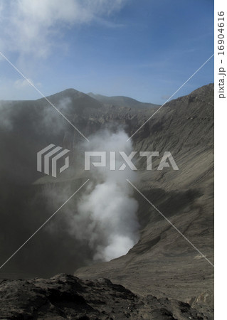 Volcano Ijen, Java, Indonesia, bright colorful Volcano Ijen, Java, Indonesia, bright colorful 16904616