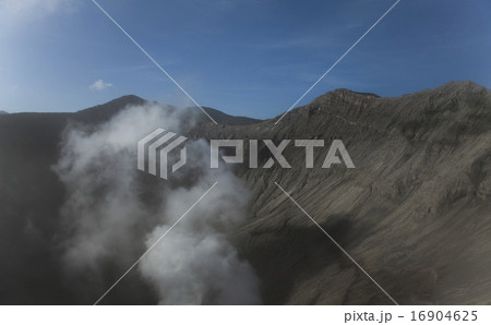 Volcano Ijen, Java, Indonesia, bright colorful Volcano Ijen, Java, Indonesia, bright colorful 16904625