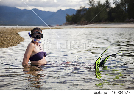 Island woman and diving, bright colorful Island woman and diving, bright colorful 16904628