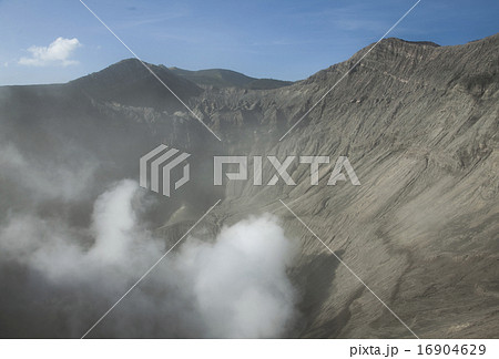 Volcano Ijen, Java, Indonesia, bright colorful Volcano Ijen, Java, Indonesia, bright colorful 16904629