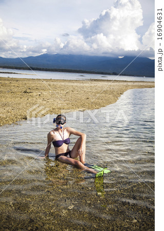 Island woman and diving, bright colorful  16904631