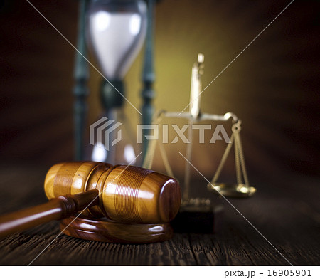 Judges wooden gavel, ambient light vivid theme Judges wooden gavel, ambient light vivid theme 16905901