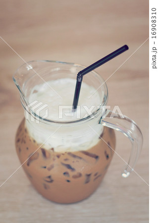 iced coffee iced coffee 16908310