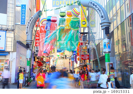 七夕の渋谷センター街の画像の写真素材