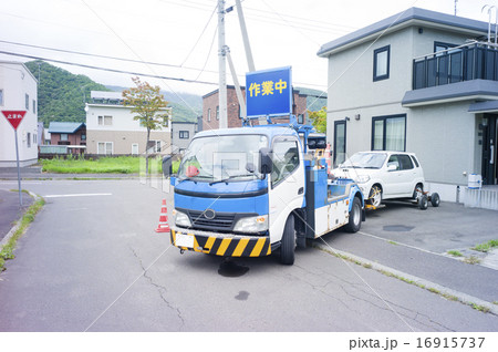 車の故障 16915737