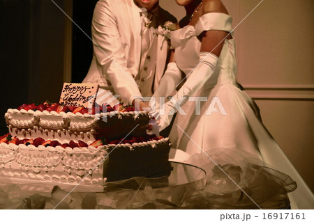 ケーキ入刀 ケーキ入刀 16917161