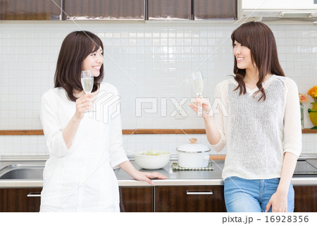 女子会イメージ 16928356