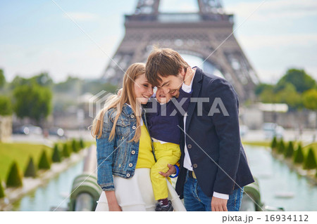 Happy family of three in Paris Happy family of three in Paris 16934112