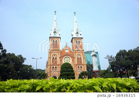 ベトナム 16936315