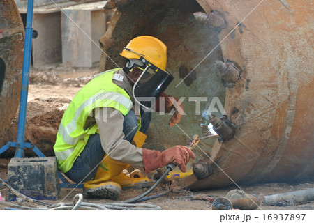 Welder weld bore pile auger  16937897