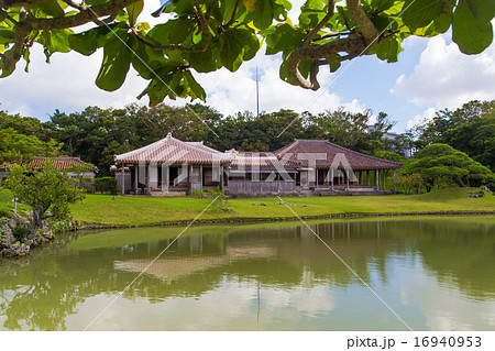 沖縄の世界遺産（識名園） 16940953