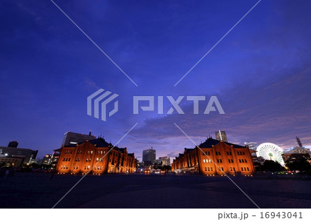 横浜赤レンガ倉庫 16943041