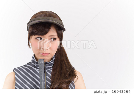 しかめっ面のゴルフ女子 しかめっ面のゴルフ女子 16943564
