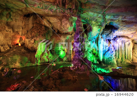 北京　石花鍾乳洞 16944620