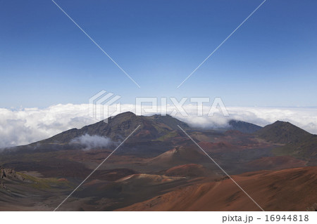 ハレアカラ火山 16944818
