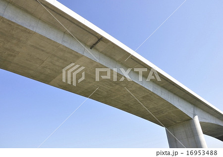工事中の高速道路 16953488