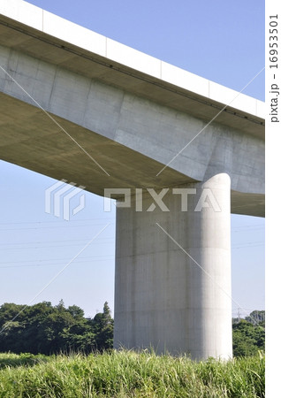 工事中の高速道路 16953501