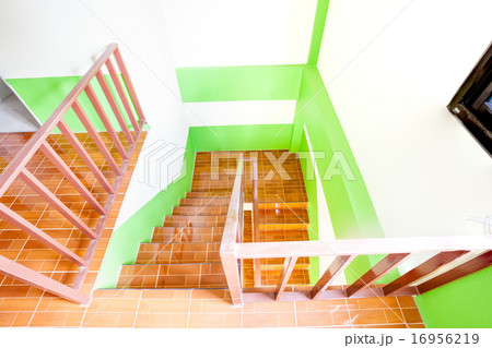 staircase 16956219