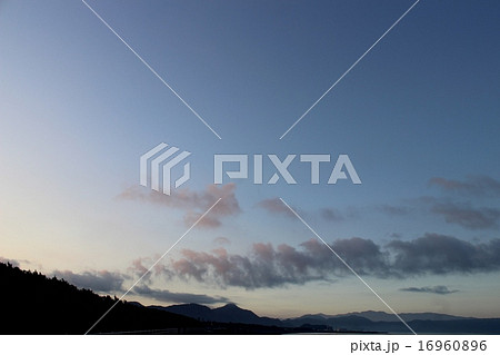 沼津の海岸(夜明け) 沼津の海岸(夜明け) 16960896