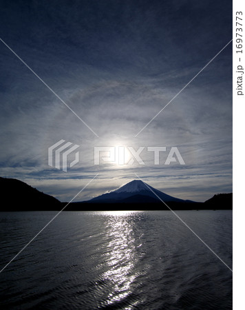 精進湖の朝 精進湖の朝 16973773