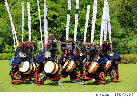 岩手県北上市 北上みちのく芸能まつり 鹿踊りの写真素材 16975654 Pixta