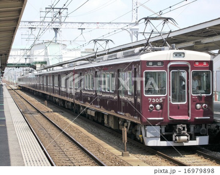 阪急電鉄 7300系 VVVF制御装置・主電動機更新 特急運用の写真素材