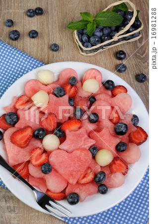 Berry salad Berry salad 16981288