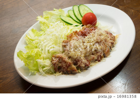 ポークソテー　チーズ焼き 16981358