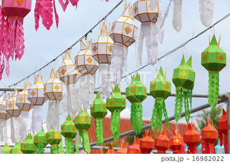 yee peng festival decoration with lantern 16982022