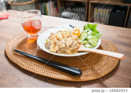 カフェ風マーボー丼 カフェ風マーボー丼 16982955