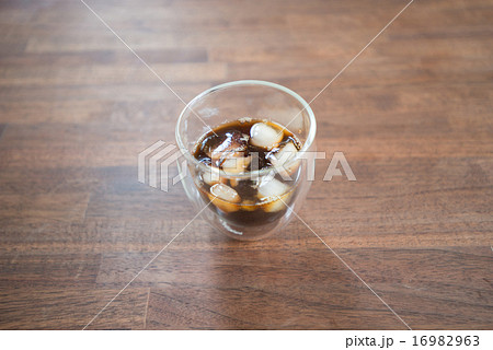アイスコーヒー 16982963