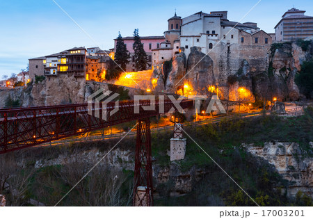 Hanging houses on rocks in early morning. Cuenca Hanging houses on rocks in early morning. Cuenca 17003201